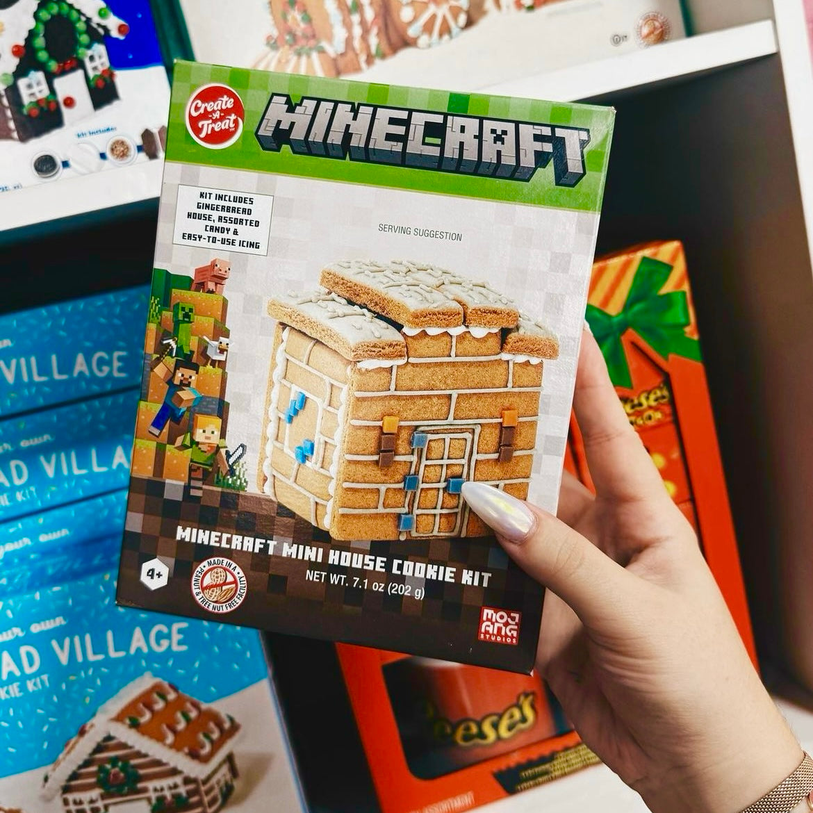 MINECRAFT MINI HOUSE COOKIE KIT 🎄